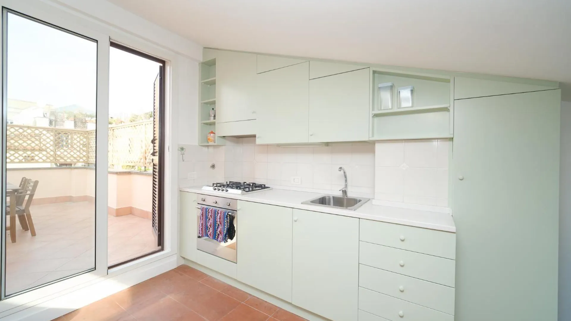 Juan'S Trevi Apartment Buddyrent Rome Italie
