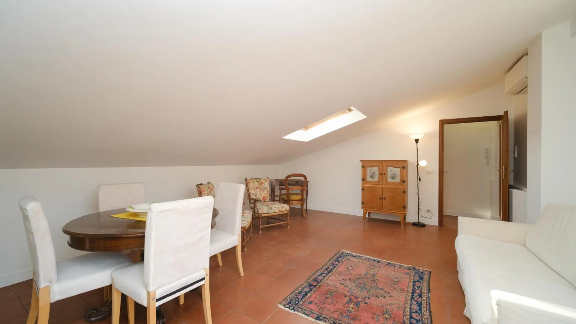 Juan'S Trevi Apartment Buddyrent Ρώμη