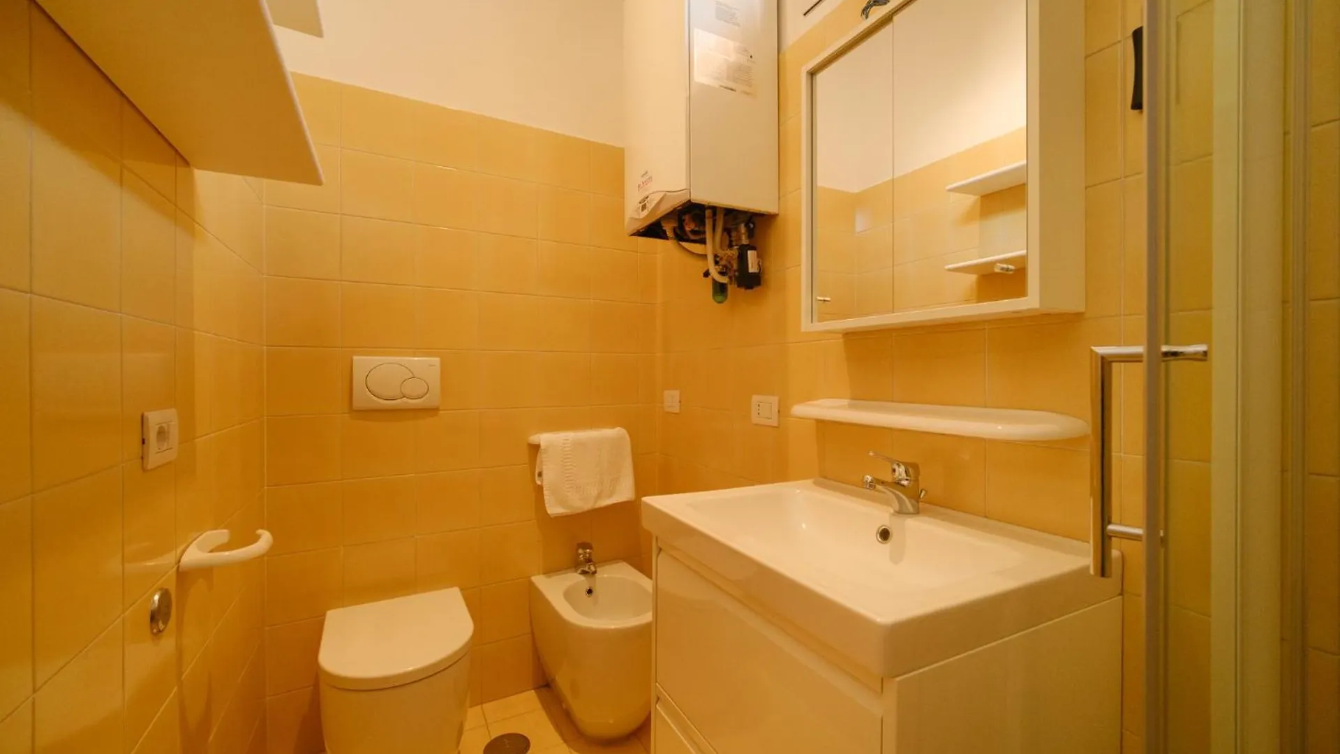 Juan'S Trevi Apartment Buddyrent Ρώμη Ιταλία