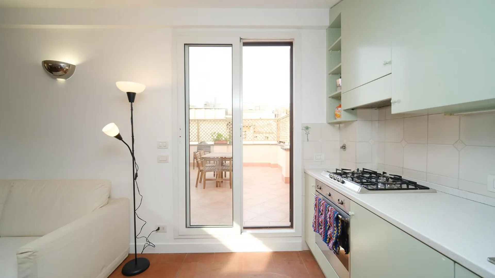 Juan'S Trevi Apartment Buddyrent Rome